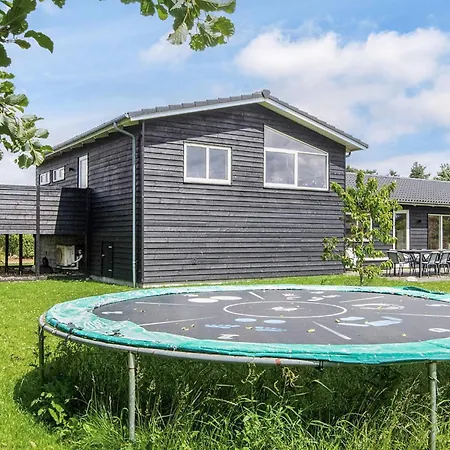 10 Person In Holiday home *