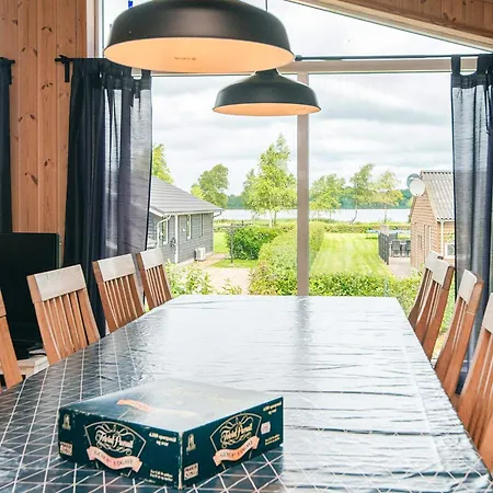 Scandinavian Lakeside Retreat-by Traum *