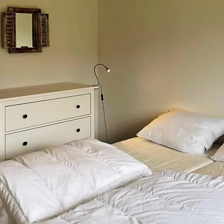 Scandinavian Lakeside Retreat-by Traum Сasa de vacaciones *