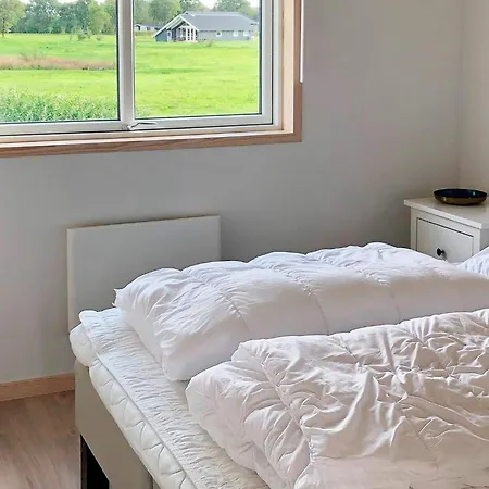 Semesterbostad Scandinavian Lakeside Retreat-by Traum Ansager