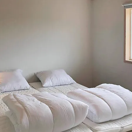 Scandinavian Lakeside Retreat-by Traum Semesterbostad Ansager