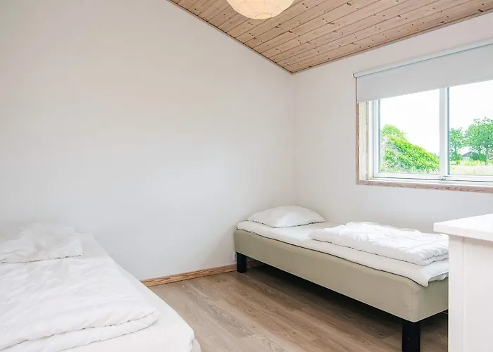 Scandinavian Lakeside Retreat-by Traum Holiday home Ansager