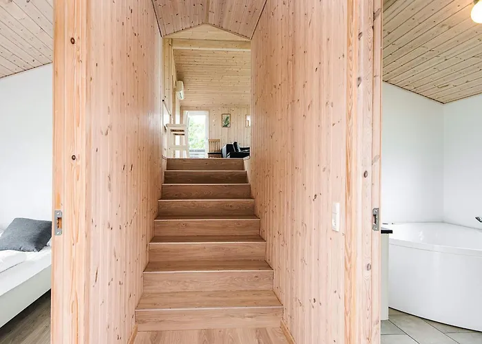 Scandinavian Lakeside Retreat-by Traum Holiday home