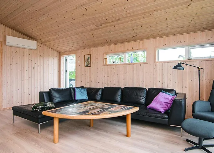 Scandinavian Lakeside Retreat-by Traum Holiday home Ansager