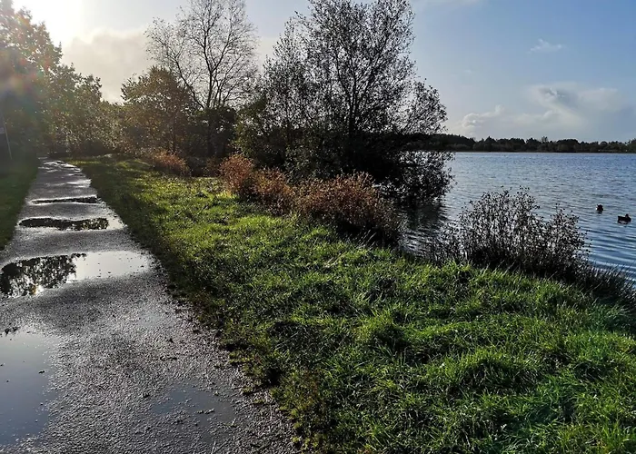 Scandinavian Lakeside Retreat-by Traum Holiday home