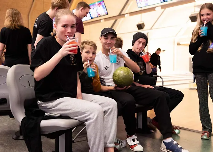 Scandinavian Lakeside Retreat-by Traum Сasa de vacaciones Ansager